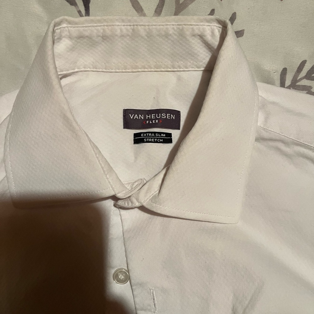 Button up - Picture 2 of 3